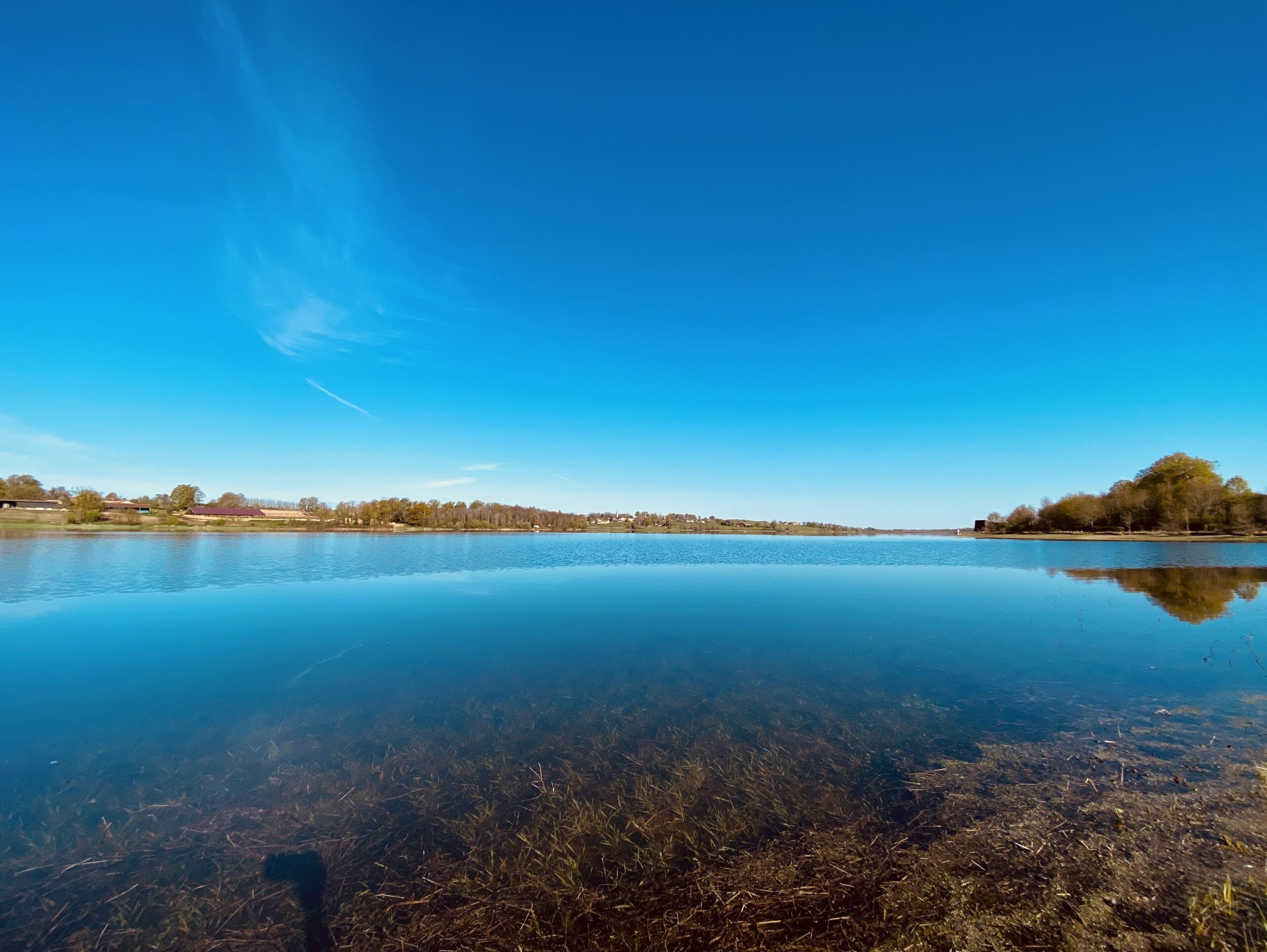 When the lake turns into a mirror